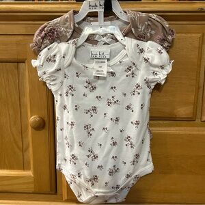 Nicole Miller Baby Girl’s Set of Two One Piece Floral Bodysuits Size 0-3 Months